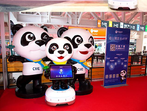 进博会 k8凯发机器人 进宝机器人